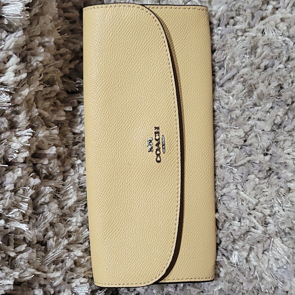 *SOLD* Coach POP SLIM ENVELOPE IN BRAMBLE LEATHER